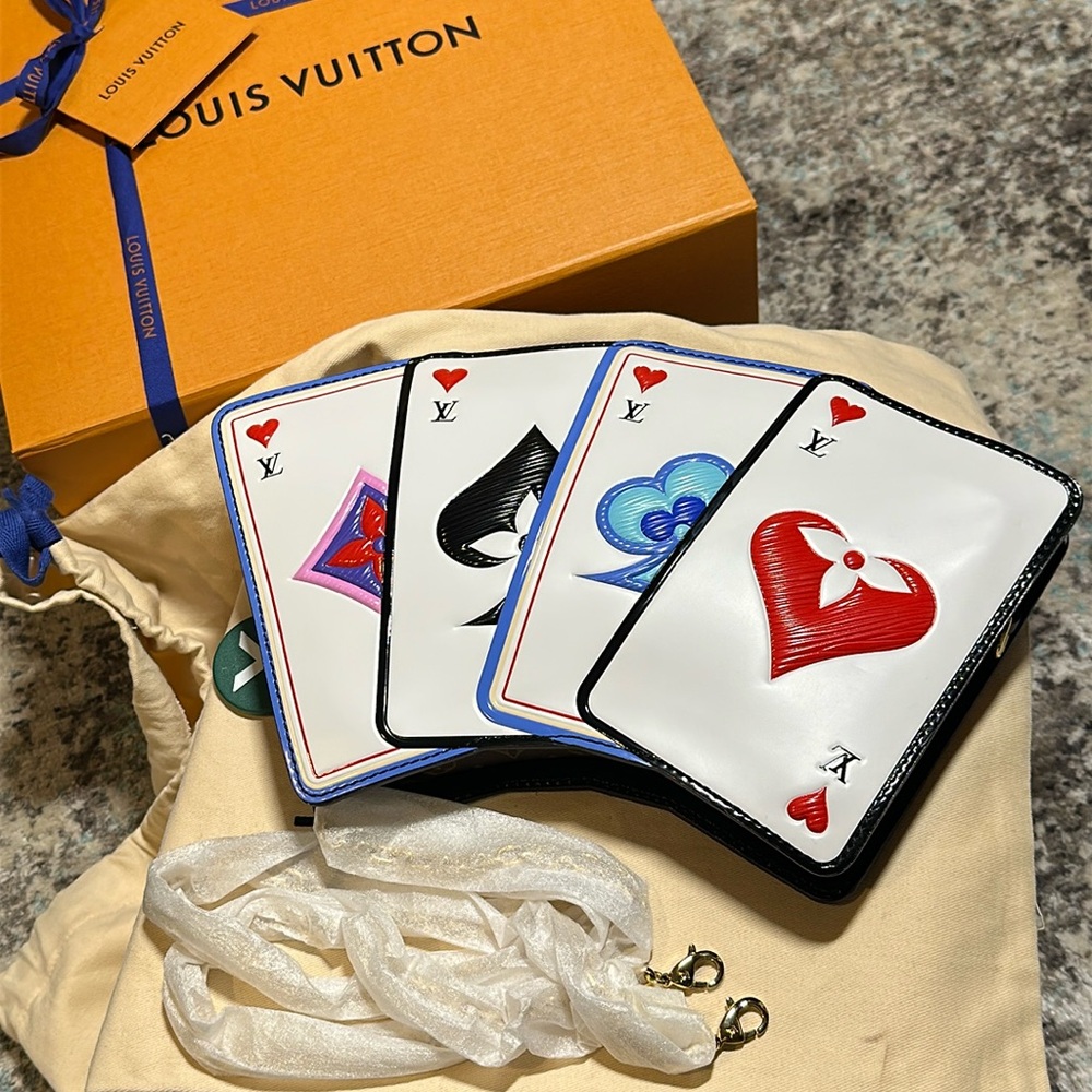 Louis Vuitton Game On Pochette Carte (2020) - Picture 16 of 17
